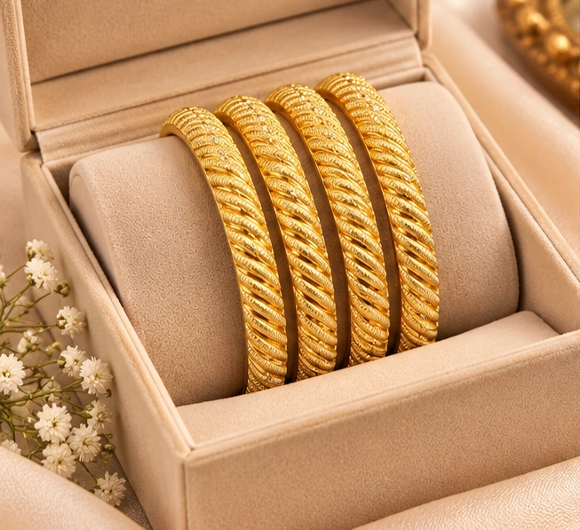 Royal Bangle 012 view 4